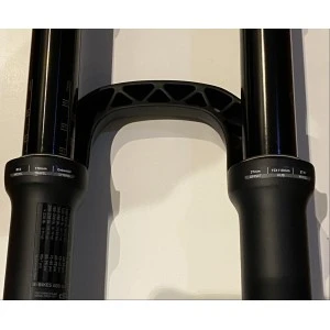 Rock-shox Fourche ROCKSHOX Lyrik RC2 DebonAir 27.5" 170mm Boost 15x110mm Charger 2 6 Rock-shox Fourche ROCKSHOX Lyrik RC2 DebonAir 27.5" 170mm Boost 15x110mm Charger 2 – Image 4