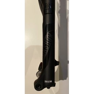 Rock-shox Fourche ROCKSHOX Pike RCT3 Solo Air 27.5" 140mm Boost 15x110mm 7 Rock-shox Fourche ROCKSHOX Pike RCT3 Solo Air 27.5" 140mm Boost 15x110mm – Image 5