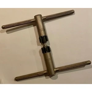 Park Tool Kit De Taraudage Et Surfaçage De Boite De Pédalier PARKTOOL BTS-1 D'occasion 3 Park Tool Kit De Taraudage Et Surfaçage De Boite De Pédalier PARKTOOL BTS-1 D'occasion