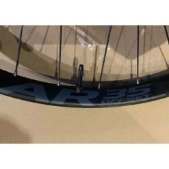 Race Face Paire De Roues RACEFACE ARC 35 29" 15x110mm / 12x157mm Superboost Microspline -Magasin De Sport De Vélo paire de roues race face arc 35 29 15x110mm 12x157mm superboost microspline 3