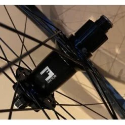 Race Face Paire De Roues RACEFACE ARC 35 29" 15x110mm / 12x157mm Superboost Microspline -Magasin De Sport De Vélo paire de roues race face arc 35 29 15x110mm 12x157mm superboost microspline 4